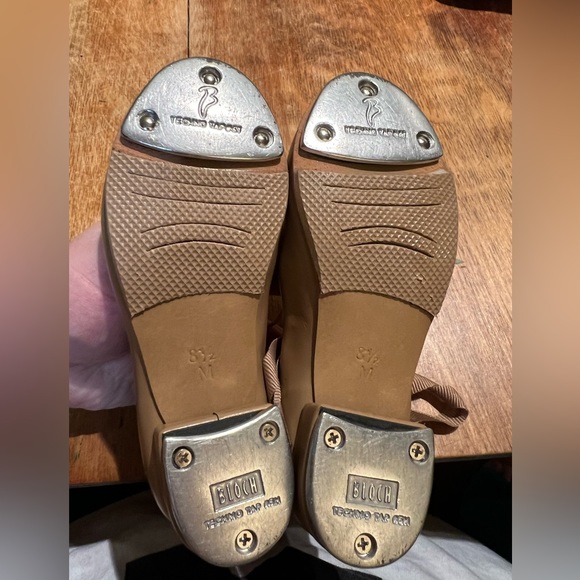 Bloch tan tap shoes size 8.5 kids, Great Condition - Picture 5 of 6